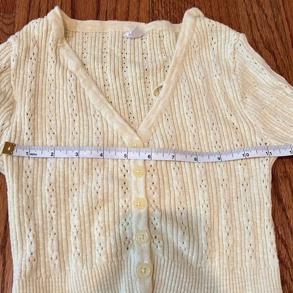 Woman Garage Ling Sleeve Buttoned Cardigan size S color: banana - Picture 4 of 7